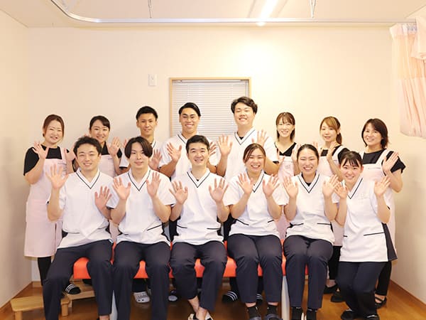 いのラボ接骨院グループスタッフ